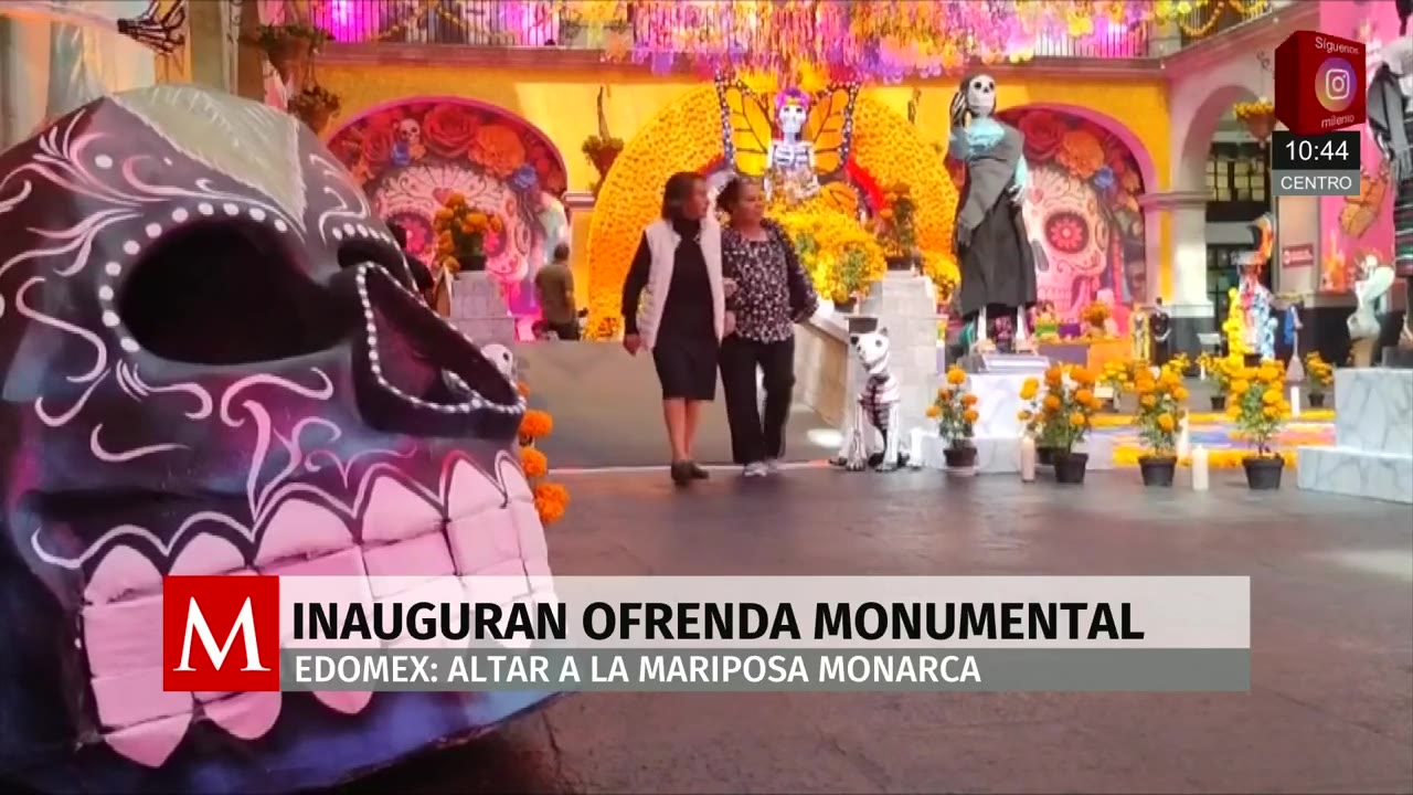 Delfina Gómez inaugura ofrenda con catrina, cempasúchil y tapete de aserrín
